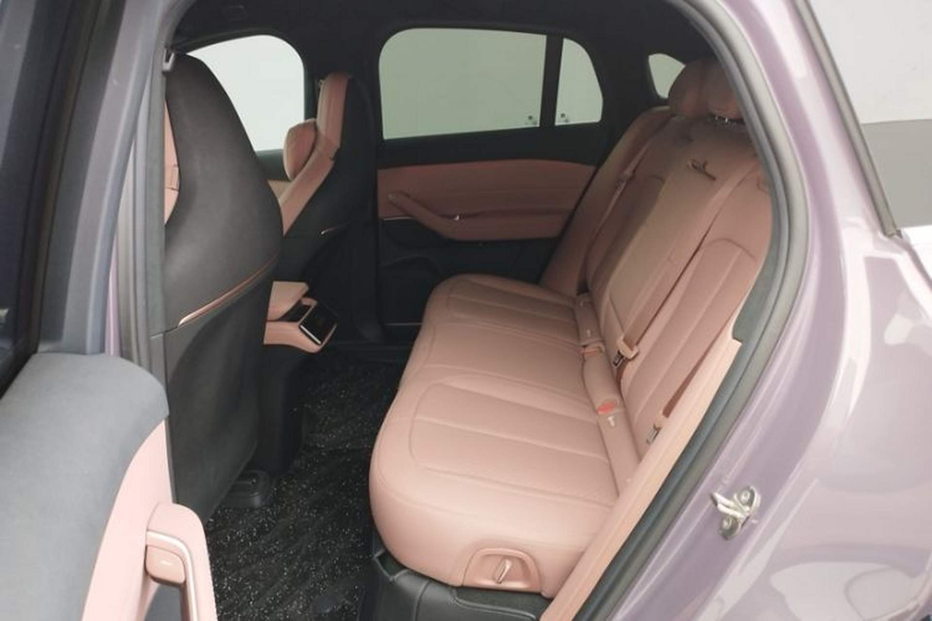 Used Nio EC6 2024 75 kWh Interior 2