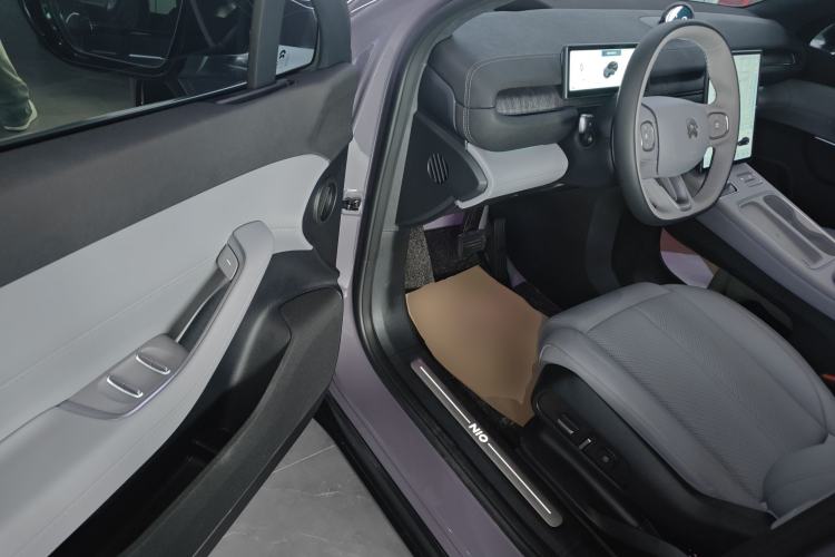 Used Nio EC6 2024 75 kWh Interior 3