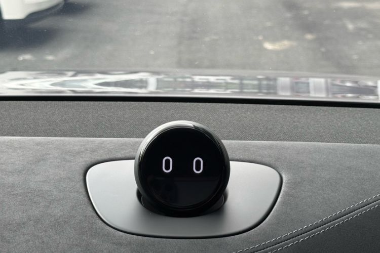 Used Nio EC6 2024 75 kWh Interior 5