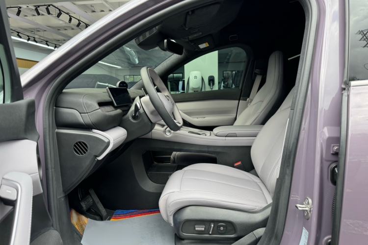 Used Nio EC6 2024 75 kWh Interior 6