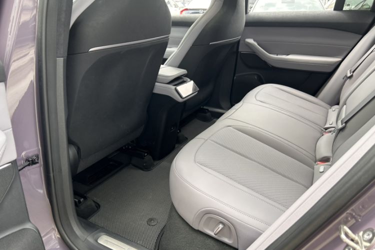 Used Nio EC6 2024 75 kWh Interior 8