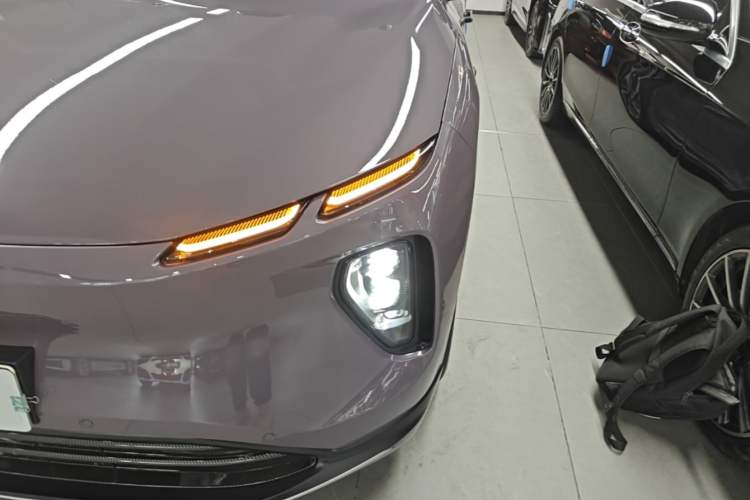 Used Nio EC6 2024 75 kWh Left Front Headlight