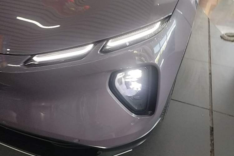 Used Nio EC6 2024 75 kWh Left Front Headlight