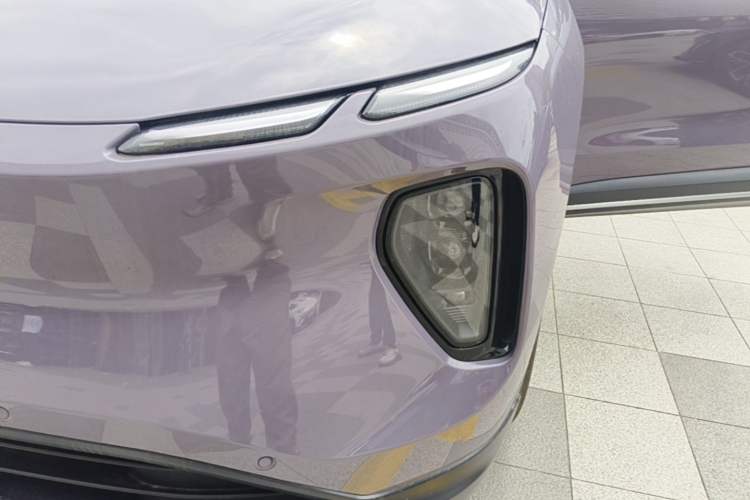 Used Nio EC6 2024 75 kWh Left Front Headlight