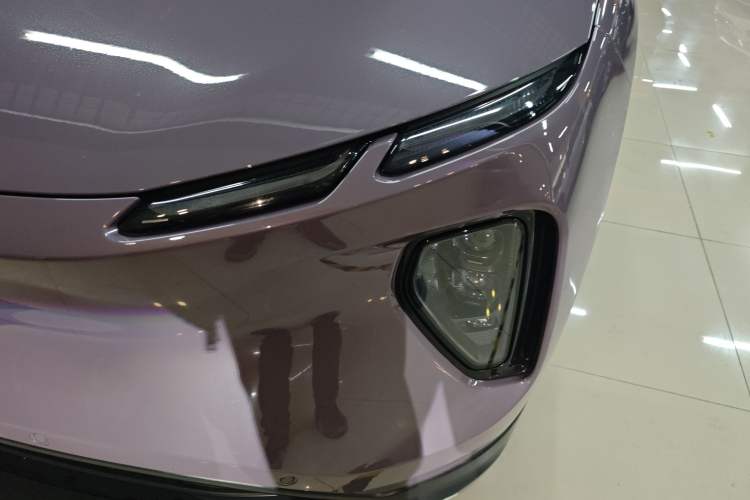 Used Nio EC6 2024 75 kWh Left Front Headlight
