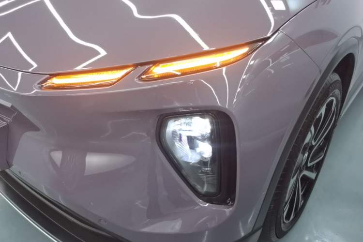 Used Nio EC6 2024 75 kWh Left Front Headlight