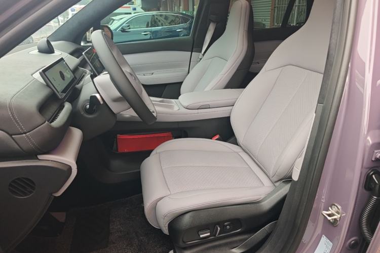 Used Nio EC6 2024 75 kWh Left Front Seat