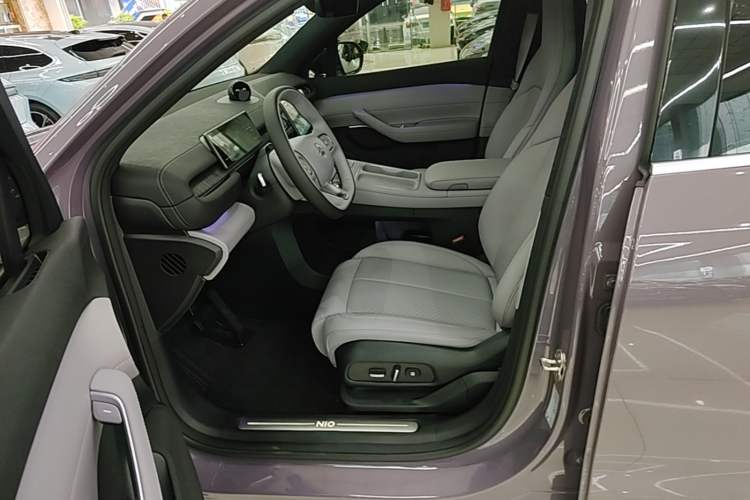 Used Nio EC6 2024 75 kWh Left Front Seat