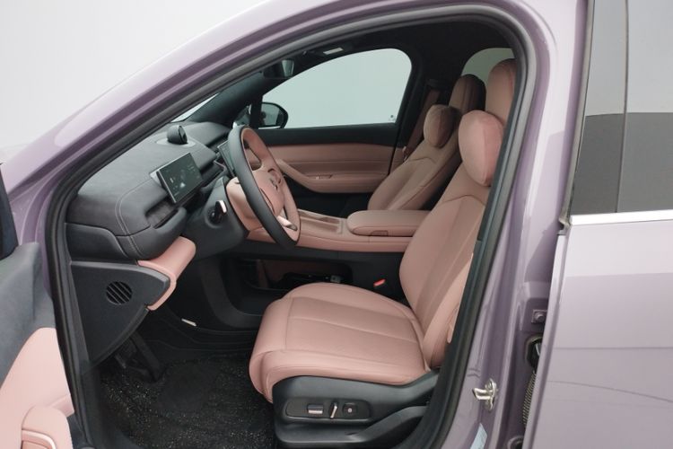 Used Nio EC6 2024 75 kWh Left Front Seat