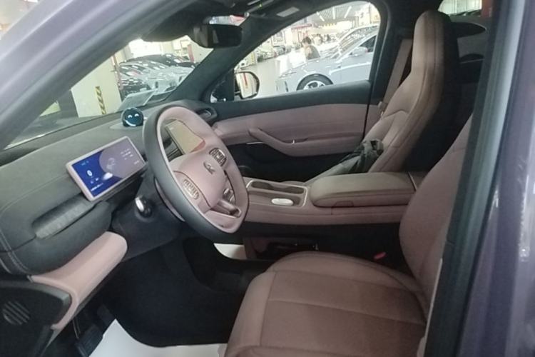 Used Nio EC6 2024 75 kWh Left Front Seat