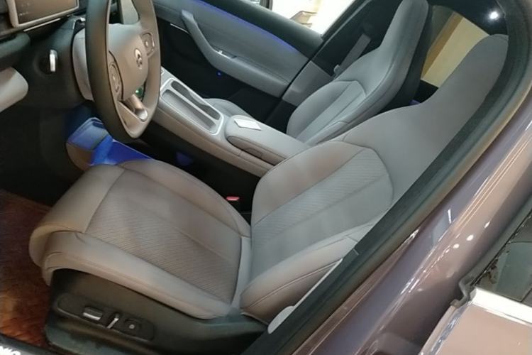 Used Nio EC6 2024 75 kWh Left Front Seat