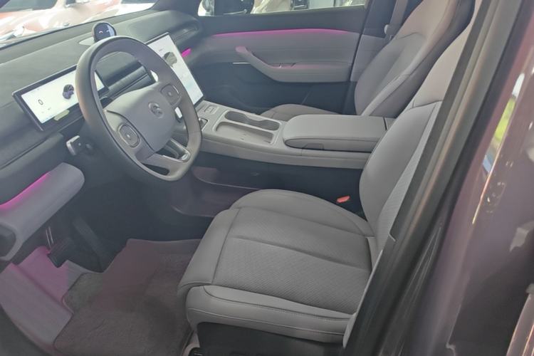 Used Nio EC6 2024 75 kWh Left Front Seat