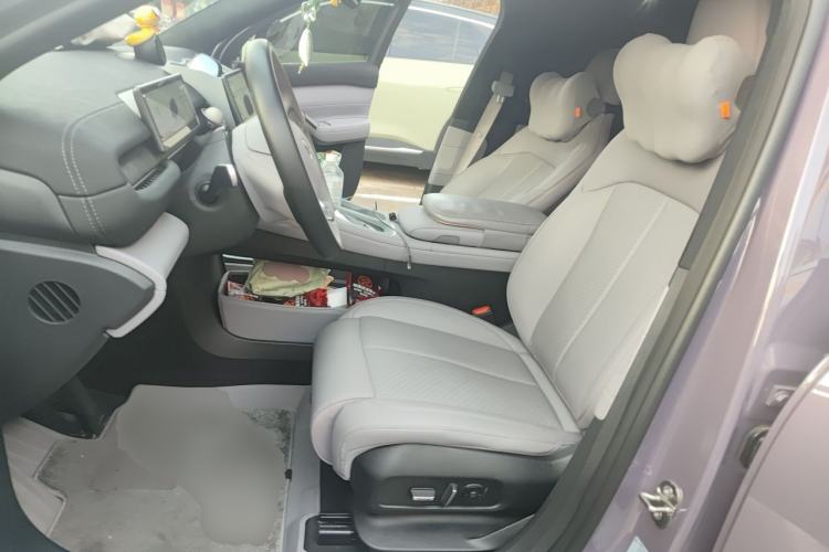 Used Nio EC6 2024 75 kWh Left Front Seat
