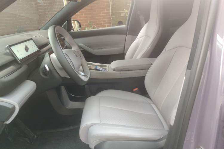 Used Nio EC6 2024 75 kWh Left Front Seat