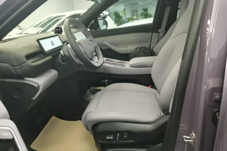 Used Nio EC6 2024 75 kWh Left Front Seat