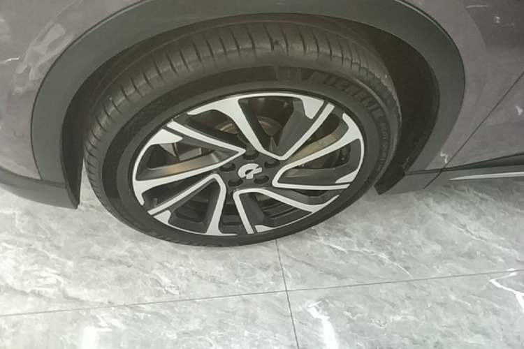 Used Nio EC6 2024 75 kWh Left Front Wheel Hub