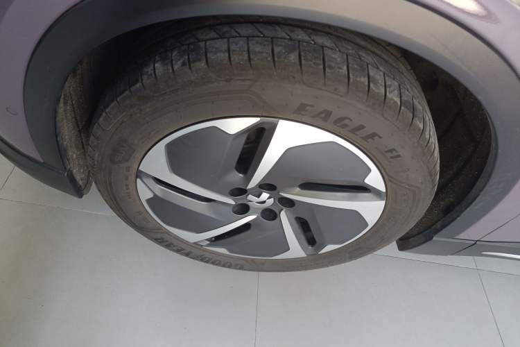 Used Nio EC6 2024 75 kWh Left Front Wheel Hub