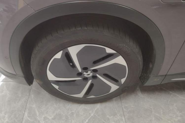 Used Nio EC6 2024 75 kWh Left Front Wheel Hub
