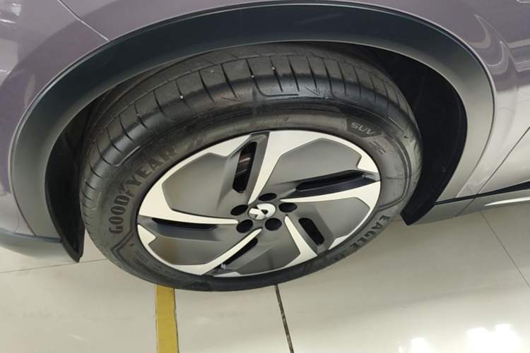 Used Nio EC6 2024 75 kWh Left Front Wheel Hub