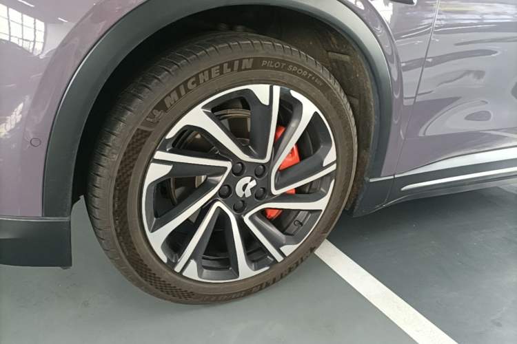 Used Nio EC6 2024 75 kWh Left Front Wheel Hub
