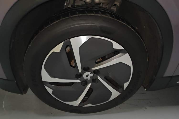 Used Nio EC6 2024 75 kWh Left Front Wheel Hub