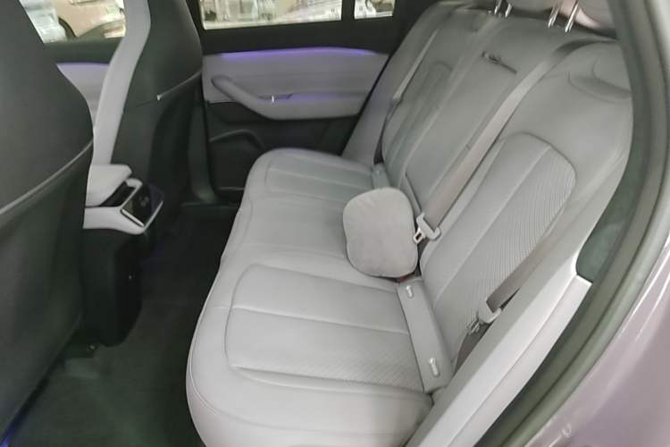 Used Nio EC6 2024 75 kWh Left Rear Seat