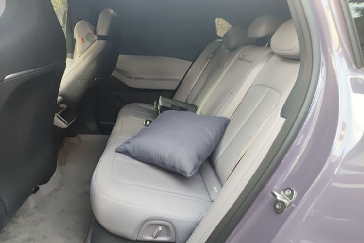 Used Nio EC6 2024 75 kWh Left Rear Seat