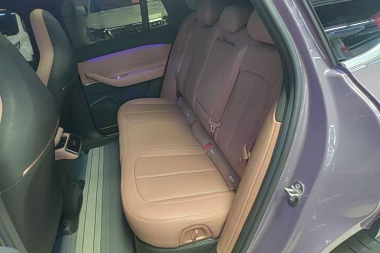 Used Nio EC6 2024 75 kWh Left Rear Seat