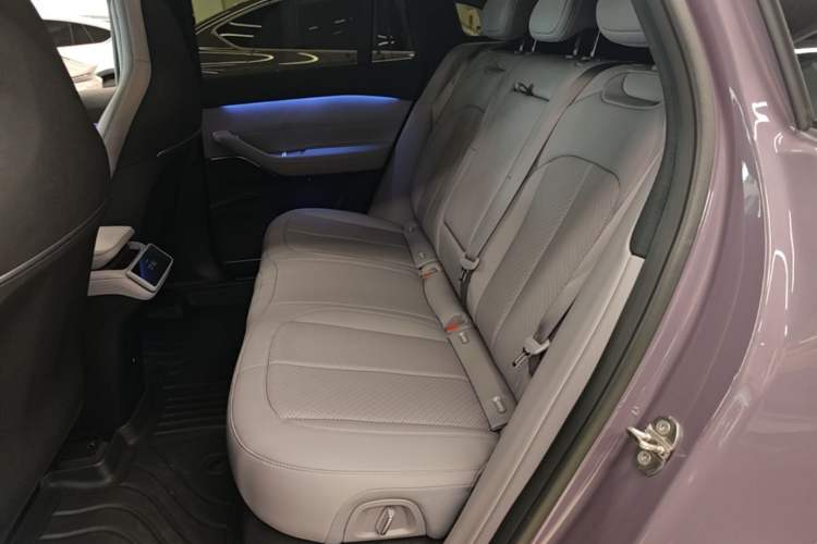 Used Nio EC6 2024 75 kWh Left Rear Seat