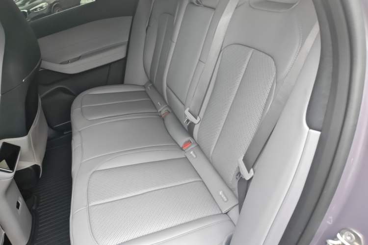 Used Nio EC6 2024 75 kWh Left Rear Seat