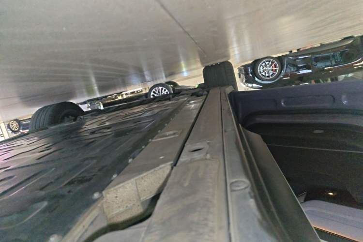 Used Nio EC6 2024 75 kWh Left Side Sill