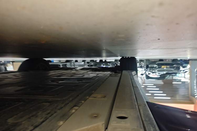 Used Nio EC6 2024 75 kWh Left Side Sill