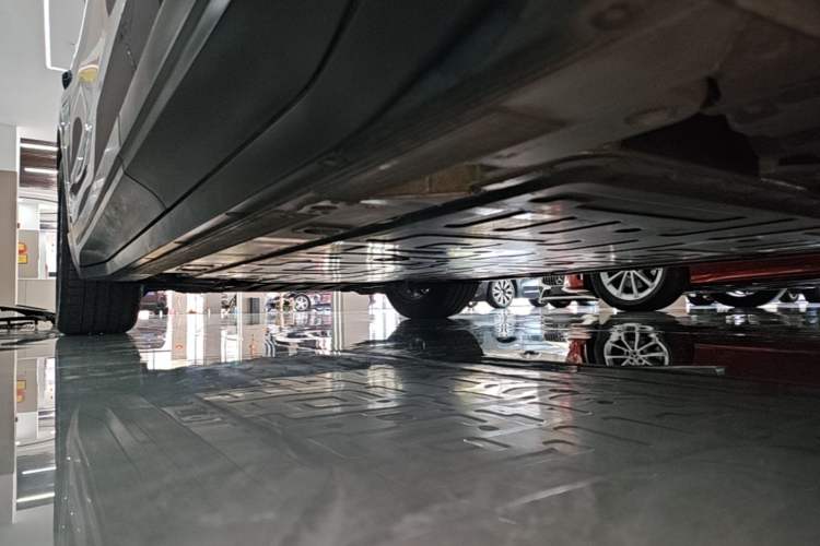 Used Nio EC6 2024 75 kWh Left Side Sill