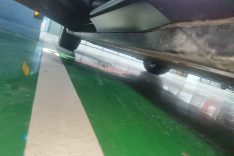 Used Nio EC6 2024 75 kWh Left Side Sill