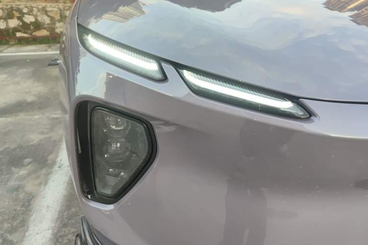 Used Nio EC6 2024 75 kWh Right Front Headlight