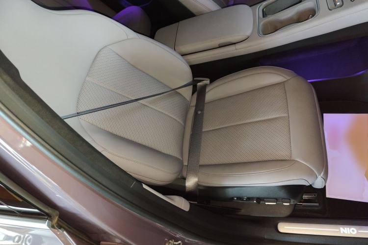 Used Nio EC6 2024 75 kWh Right Front Seat