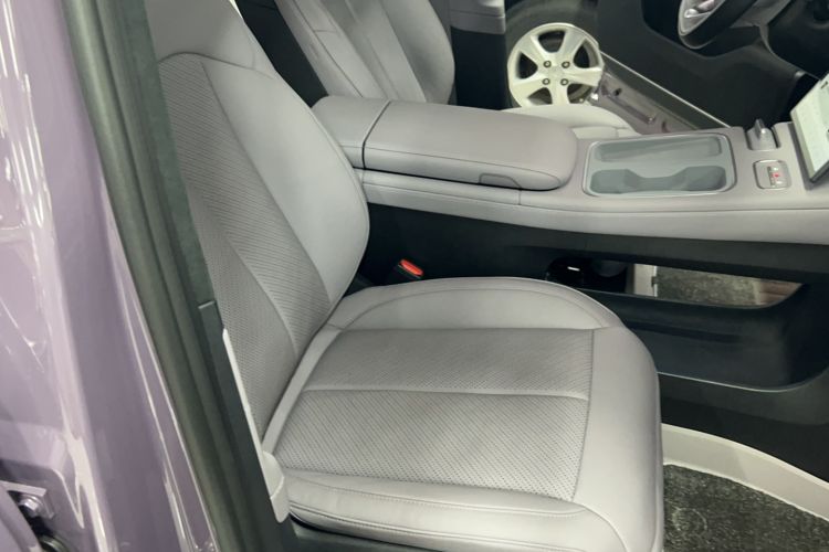 Used Nio EC6 2024 75 kWh Right Front Seat