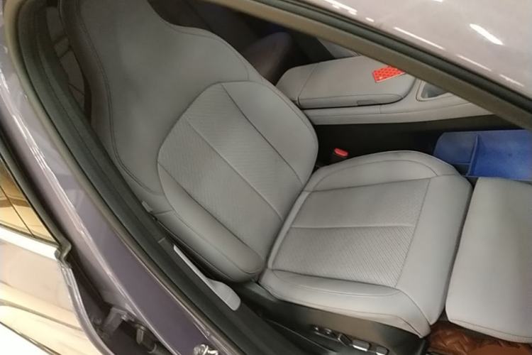 Used Nio EC6 2024 75 kWh Right Front Seat