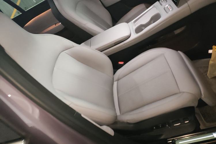 Used Nio EC6 2024 75 kWh Right Front Seat
