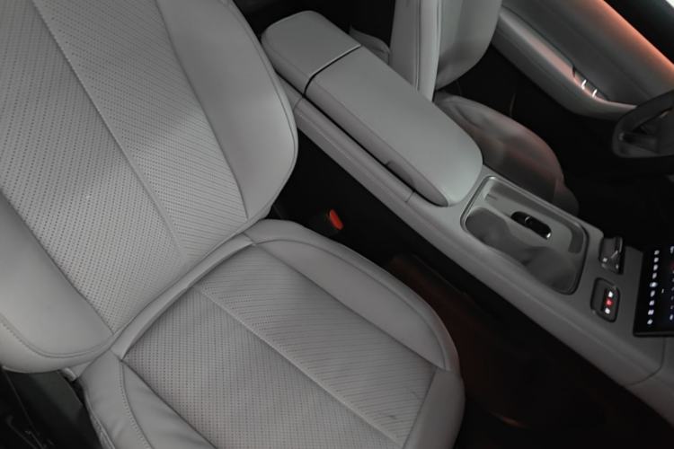 Used Nio EC6 2024 75 kWh Right Front Seat