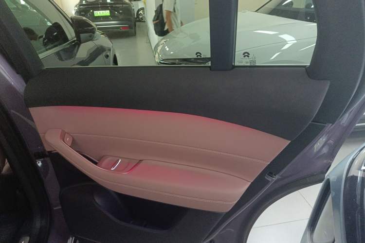 Used Nio EC6 2024 75 kWh Right Rear Door Interior