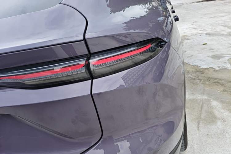 Used Nio EC6 2024 75 kWh Right Rear Taillight