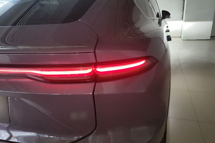 Used Nio EC6 2024 75 kWh Right Rear Taillight