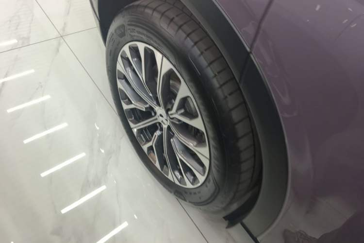 Used Nio EC6 2024 75 kWh Right Rear Wheel Hub