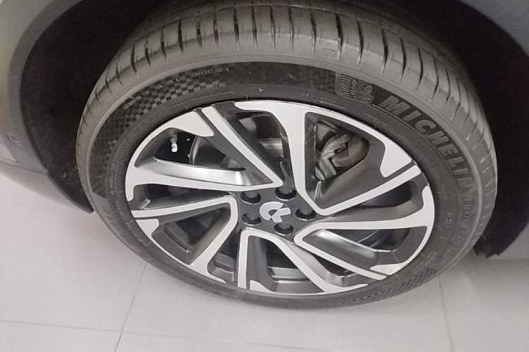 Used Nio EC6 2024 75 kWh Right Rear Wheel Hub