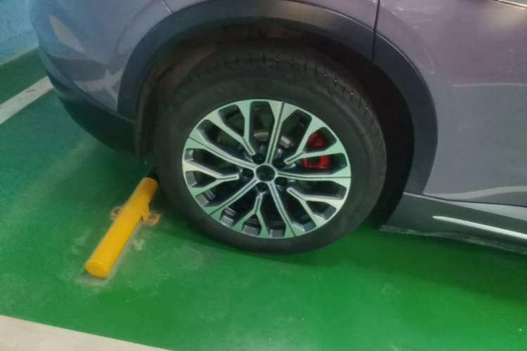 Used Nio EC6 2024 75 kWh Right Rear Wheel Hub