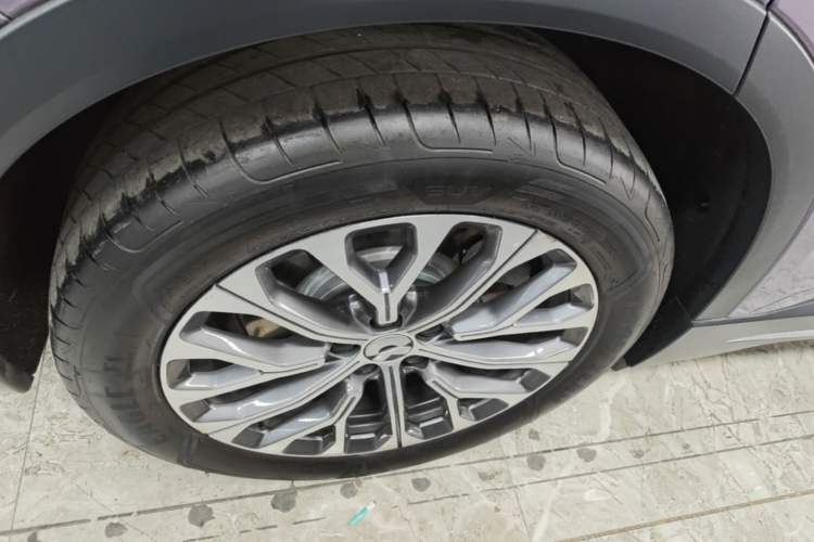 Used Nio EC6 2024 75 kWh Right Rear Wheel Hub
