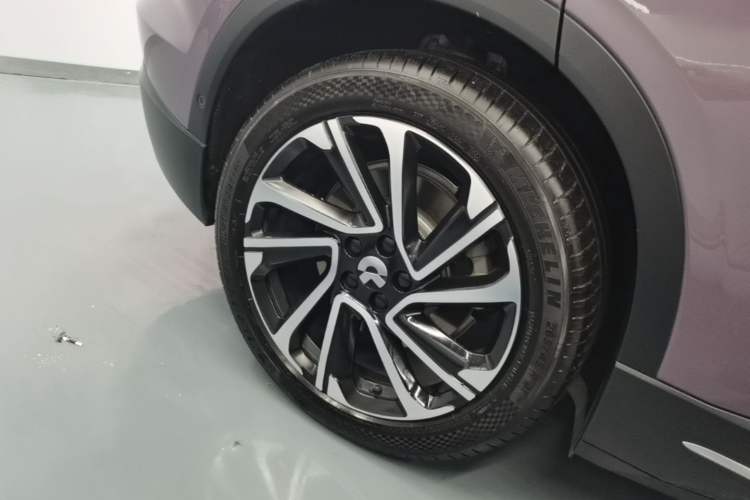 Used Nio EC6 2024 75 kWh Right Rear Wheel Hub