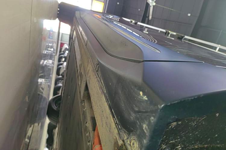 Used Nio EC6 2024 75 kWh Right Side Sill