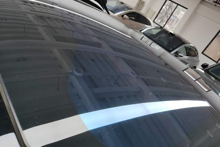 Used Nio EC6 2024 75 kWh Roof